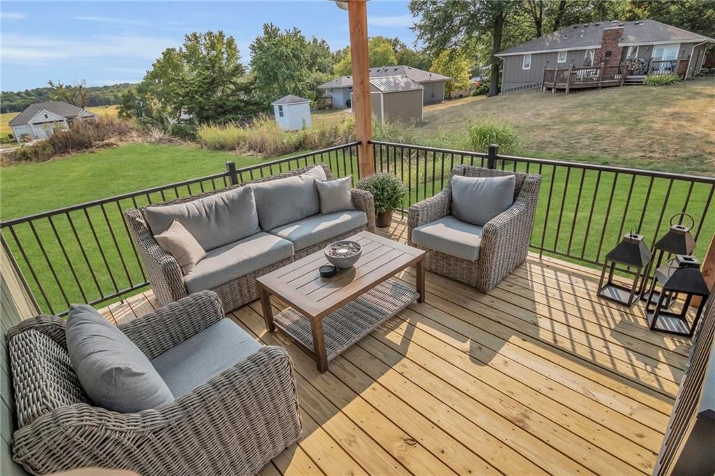 16740 N Dundee Road — photo 31