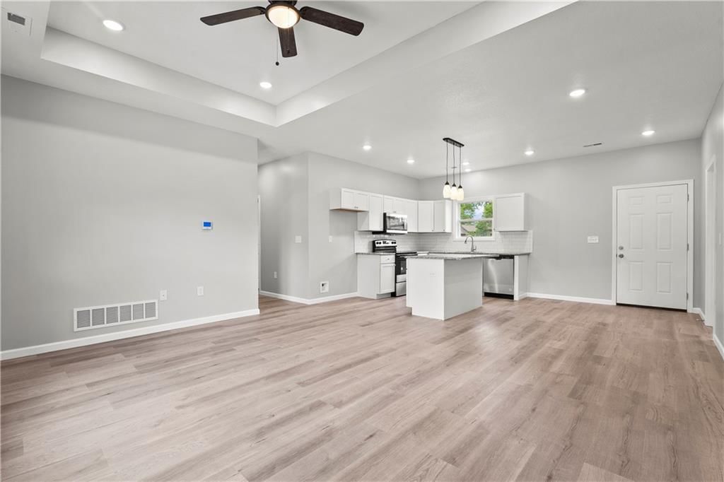 525 N Cedar Street — photo 6
