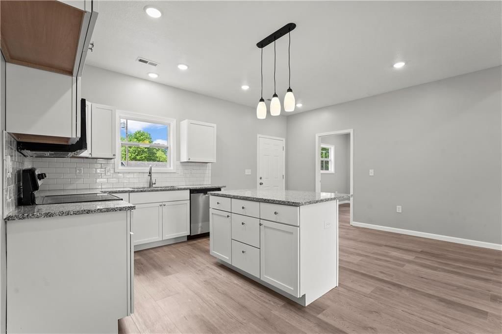 525 N Cedar Street — photo 11