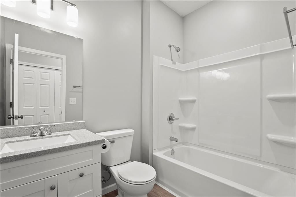 525 N Cedar Street — photo 16