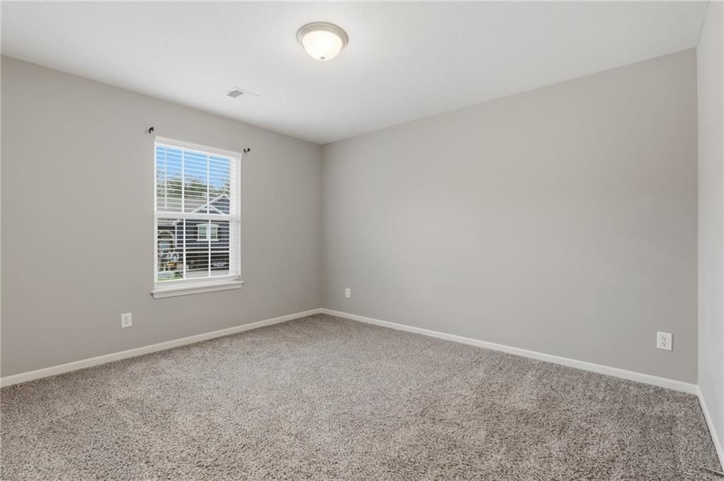 1043 E 14th Street — photo 24