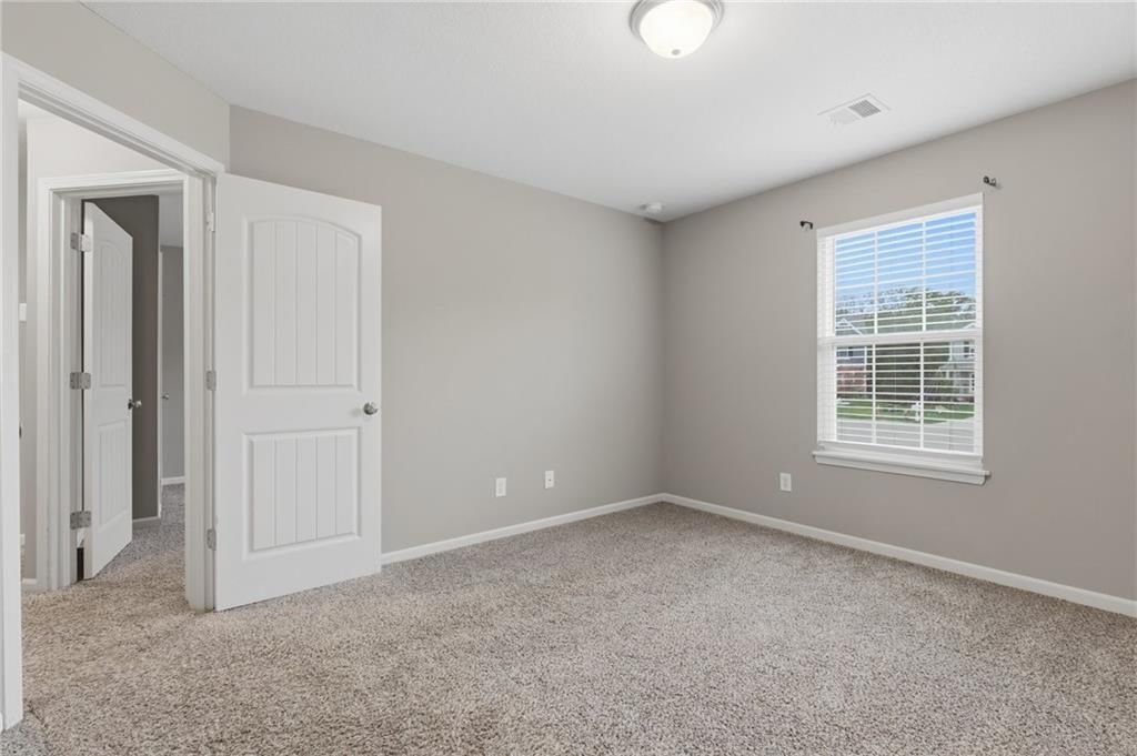 1043 E 14th Street — photo 25