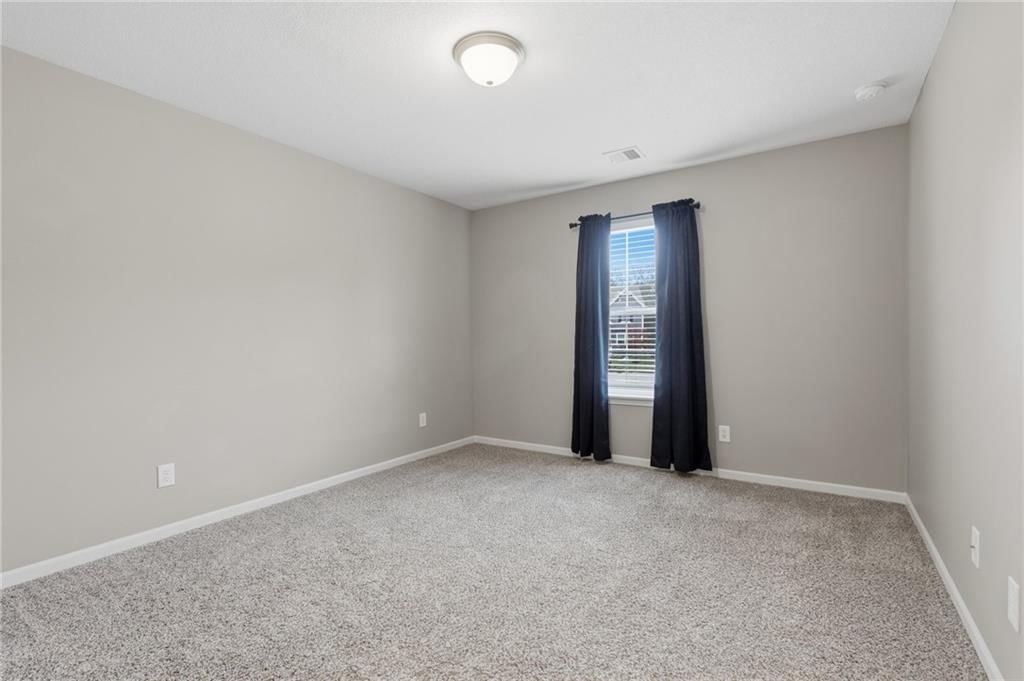 1043 E 14th Street — photo 28