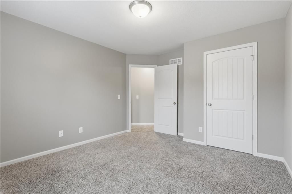 1043 E 14th Street — photo 29