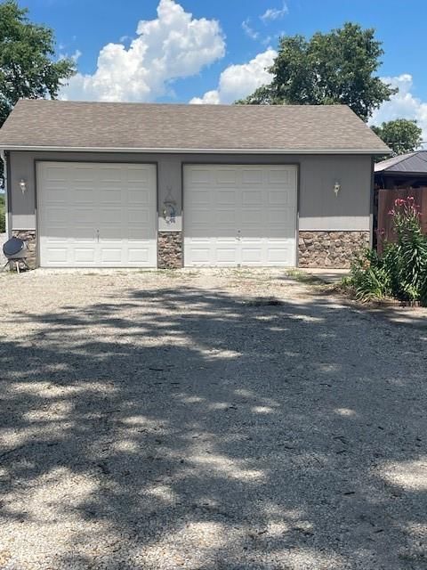 Photo 2 of 30 - 23210 Atherton Sibley Road