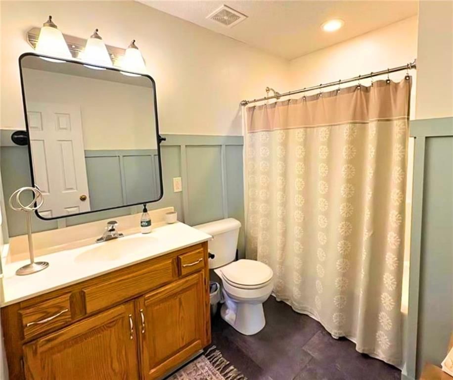 Photo 14 of 32 - 1720 SE Kenwood Drive