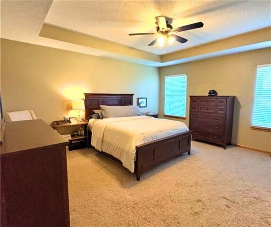 Photo 16 of 32 - 1720 SE Kenwood Drive