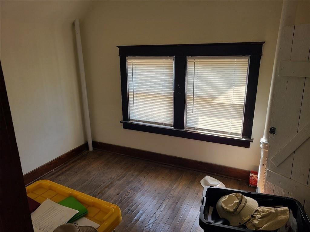 835 W 39TH Terrace — photo 13