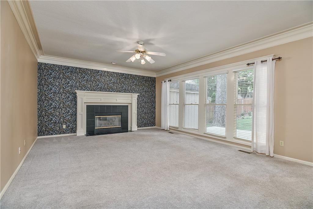 Photo 7 of 43 - 6305 N Indiana Avenue