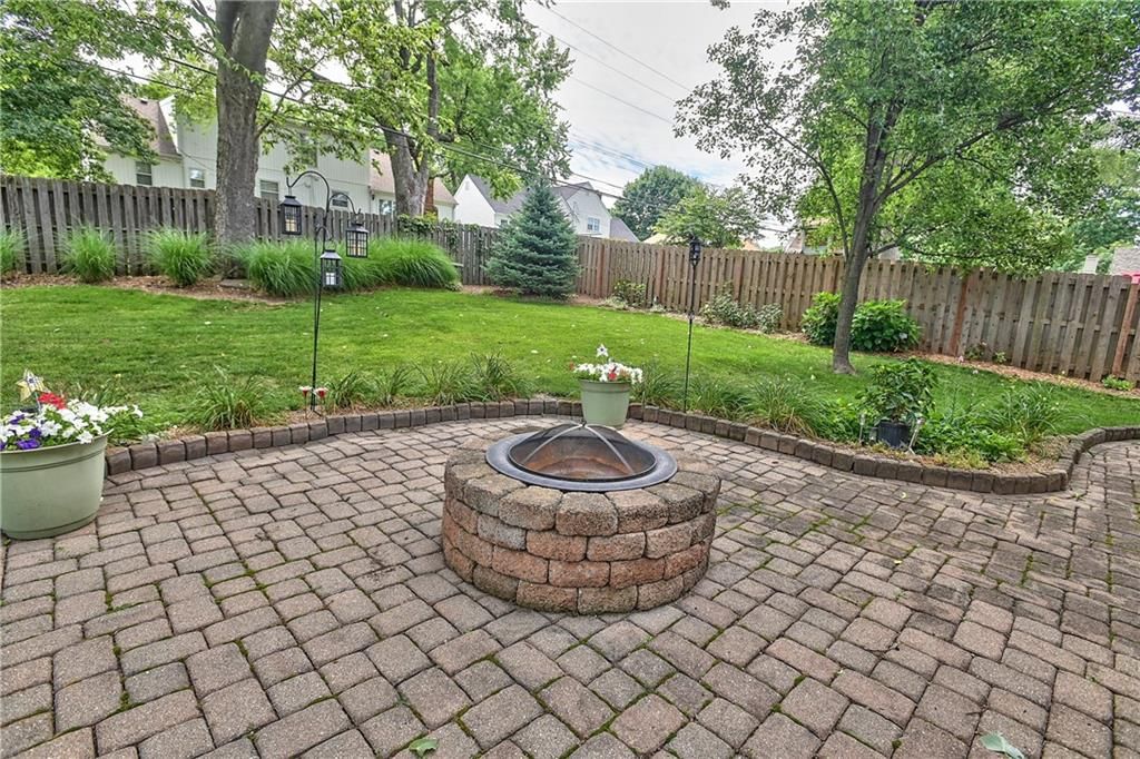 Photo 37 of 43 - 6305 N Indiana Avenue