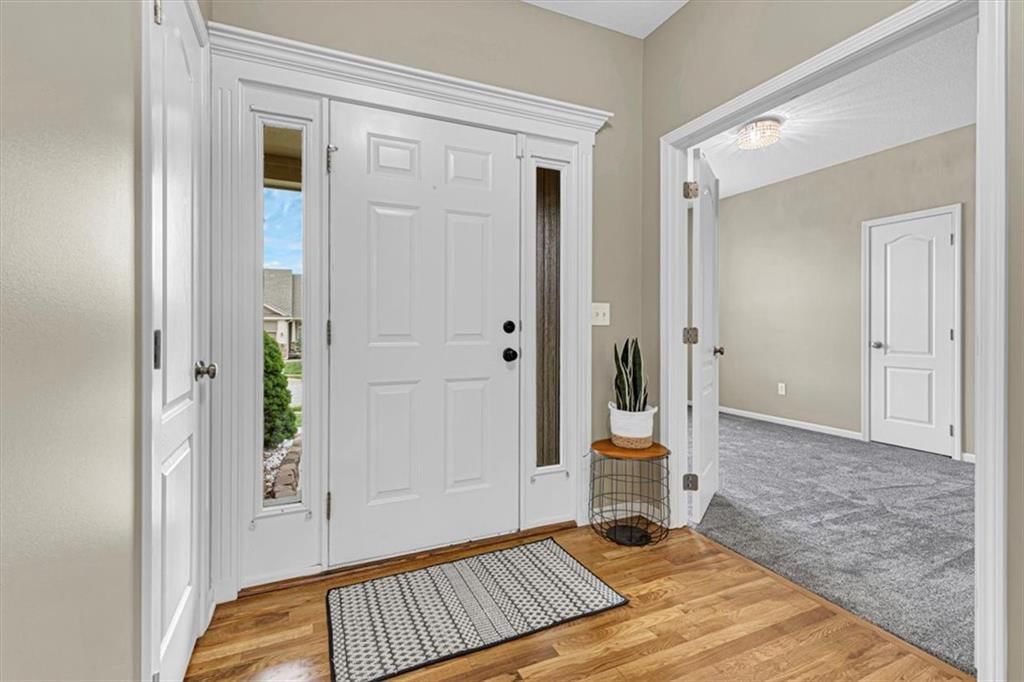 Photo 5 of 52 - 801 Englewood Drive