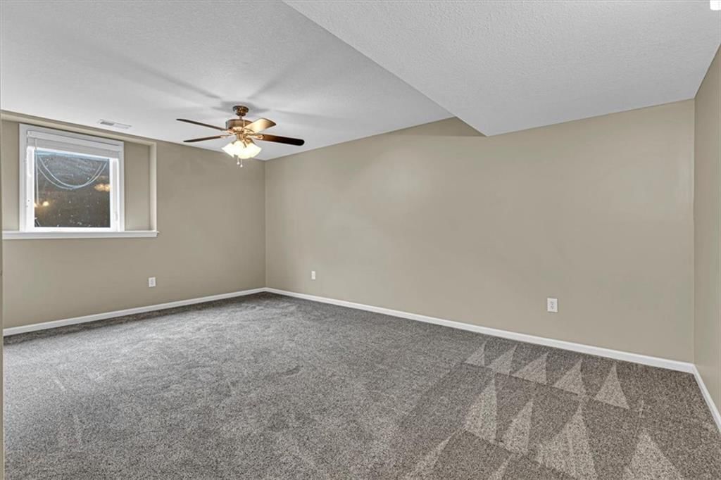 Photo 33 of 52 - 801 Englewood Drive