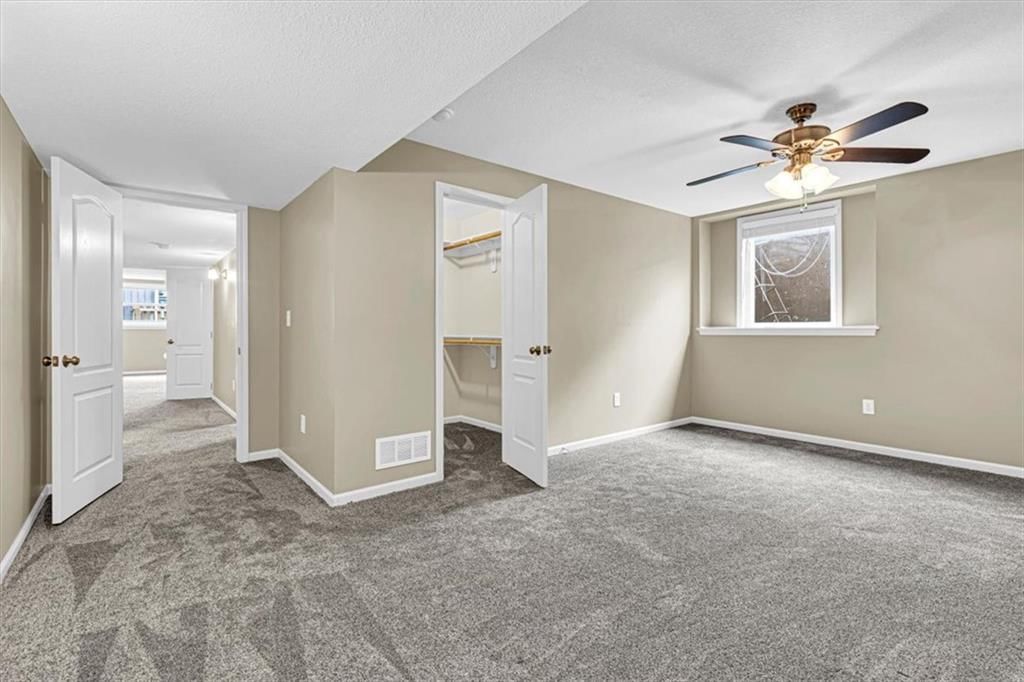 Photo 34 of 52 - 801 Englewood Drive