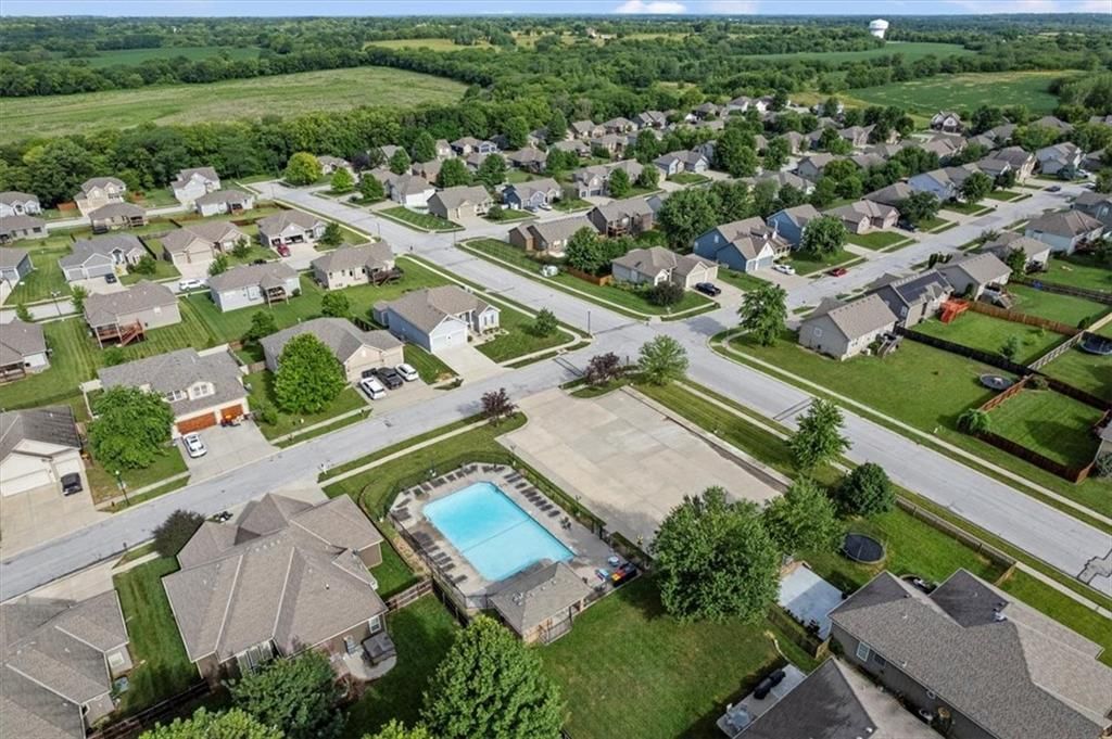 Photo 40 of 52 - 801 Englewood Drive