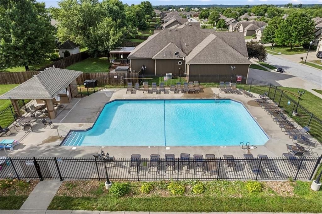 Photo 42 of 52 - 801 Englewood Drive