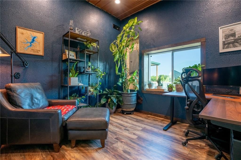 Photo 5 of 59 - 23058 160th Street