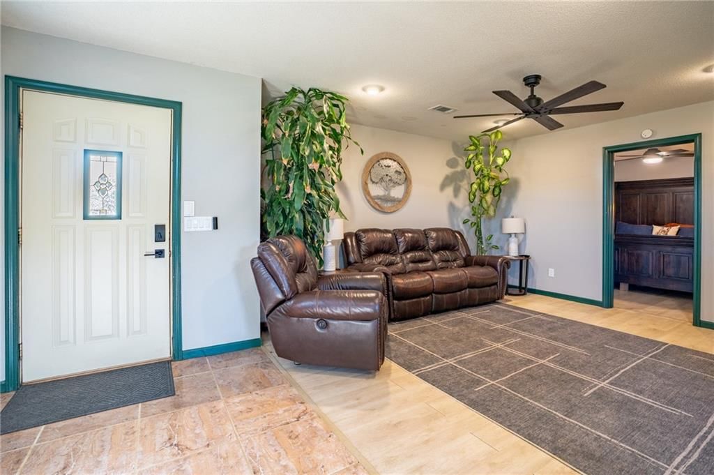 Photo 9 of 59 - 23058 160th Street