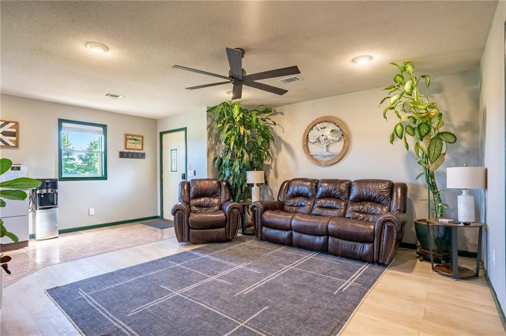 Photo 10 of 59 - 23058 160th Street
