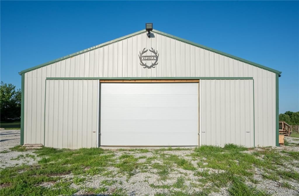 Photo 57 of 59 - 23058 160th Street