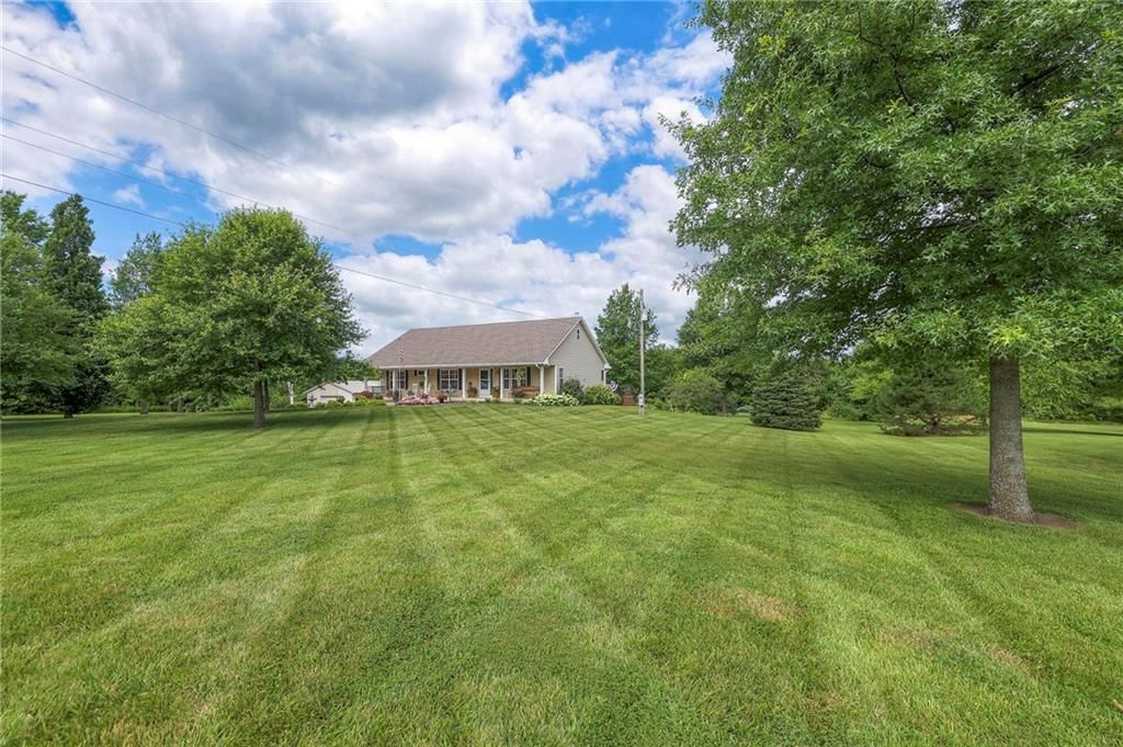 Photo 7 of 76 - 23708 S Southcrest Drive