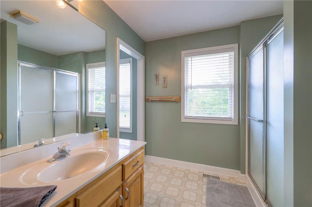 Photo 31 of 76 - 23708 S Southcrest Drive