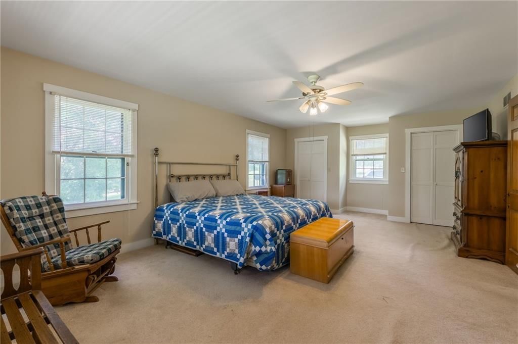 Photo 34 of 46 - 5122 NW Starfield Road
