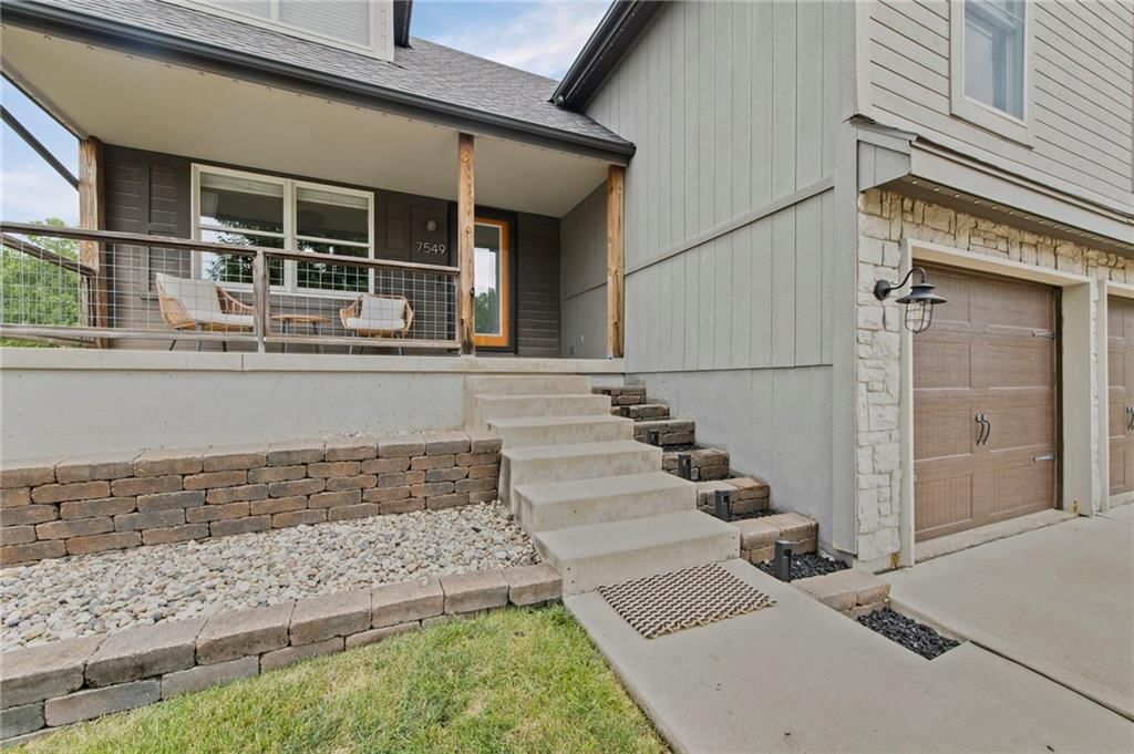 7549 N Tullis Avenue — photo 7