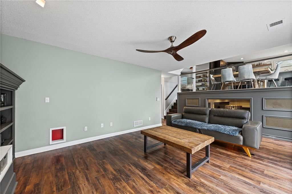 7549 N Tullis Avenue — photo 22