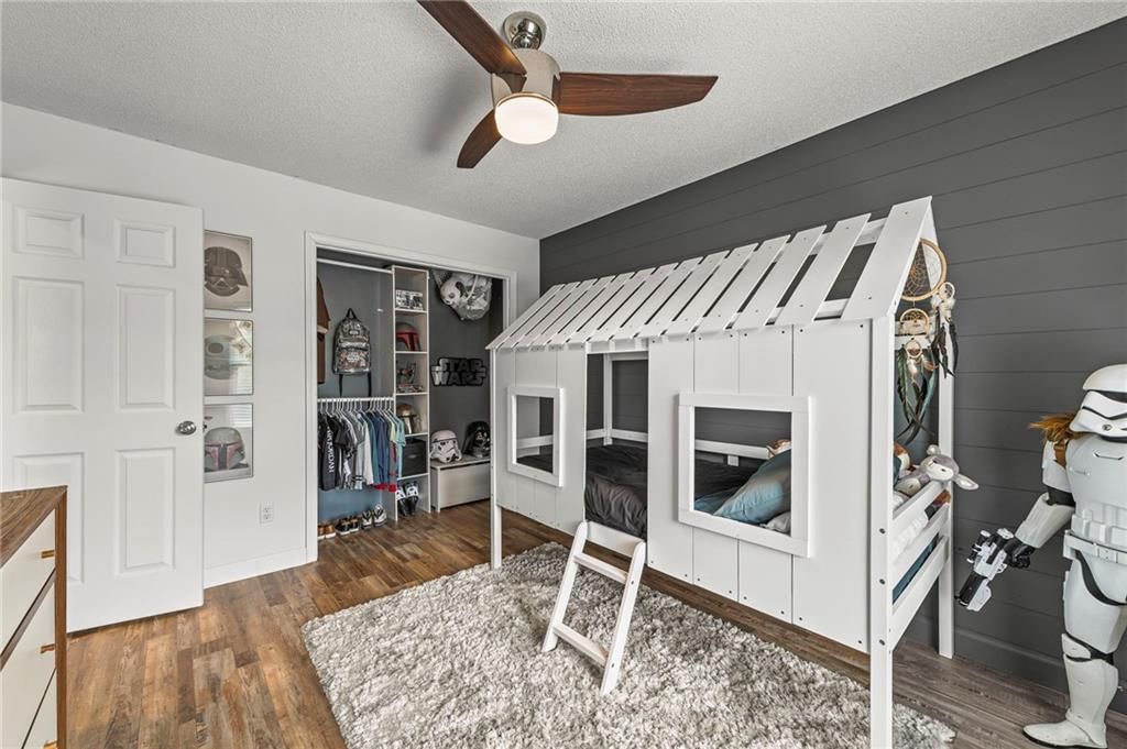 7549 N Tullis Avenue — photo 34
