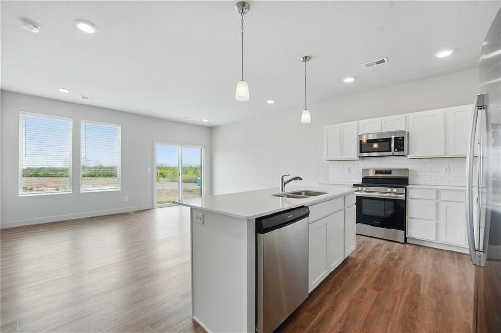 12422 S Acacia Drive — photo 4