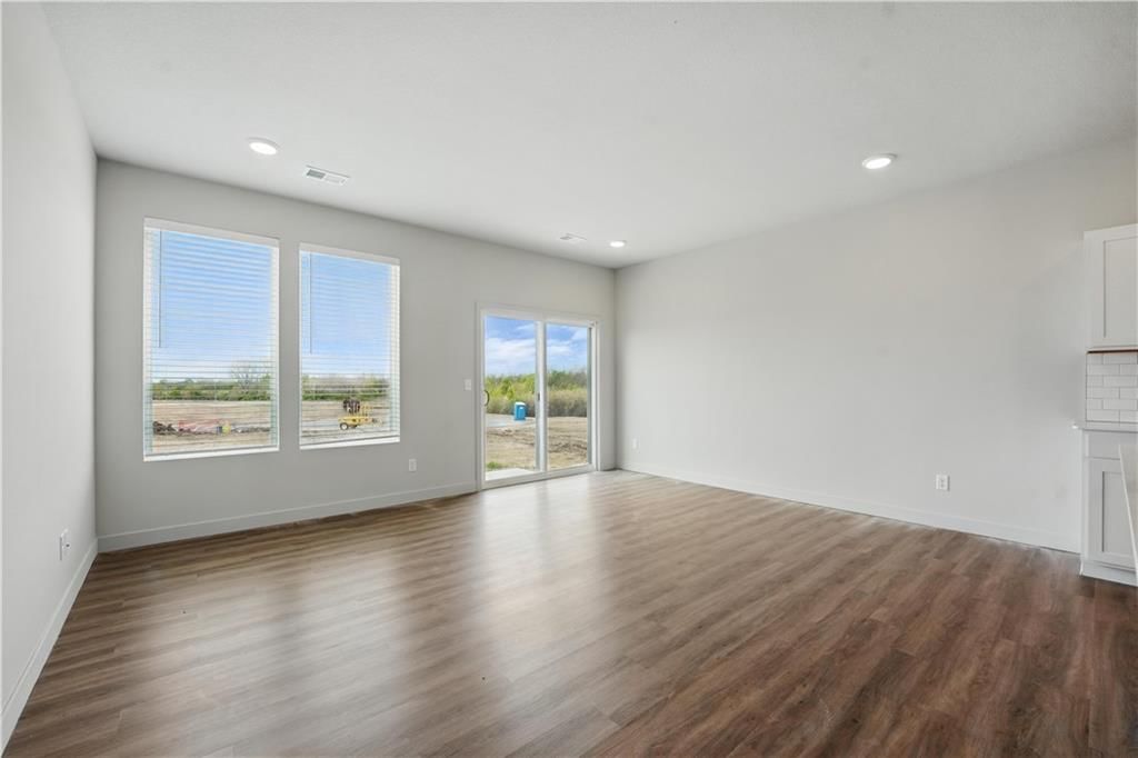 12422 S Acacia Drive — photo 13