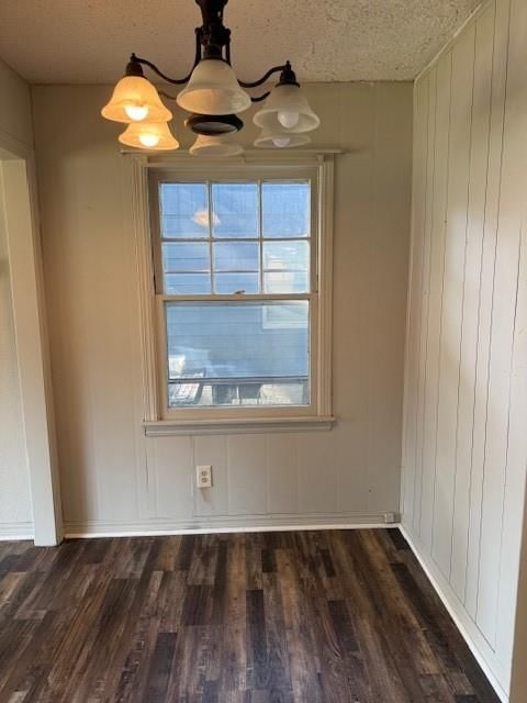Photo 6 of 21 - 1705 S Walnut Street