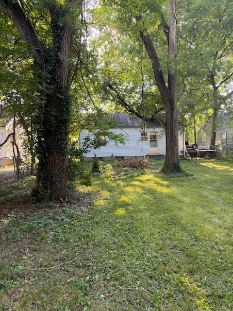 Photo 19 of 21 - 1705 S Walnut Street