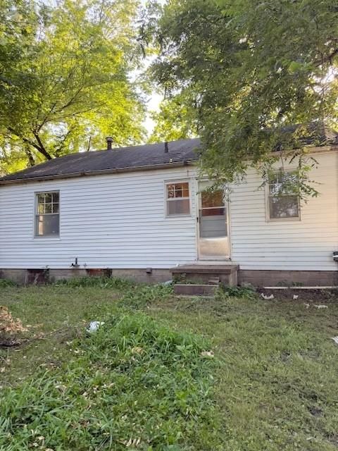 Photo 20 of 21 - 1705 S Walnut Street