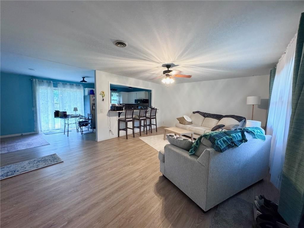 1012 Meadowbrook Road E — photo 5