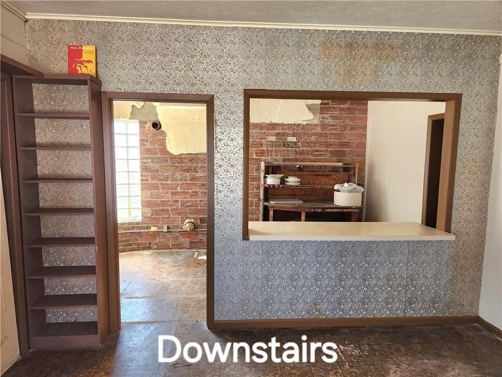 114 E Saint John Street — photo 21