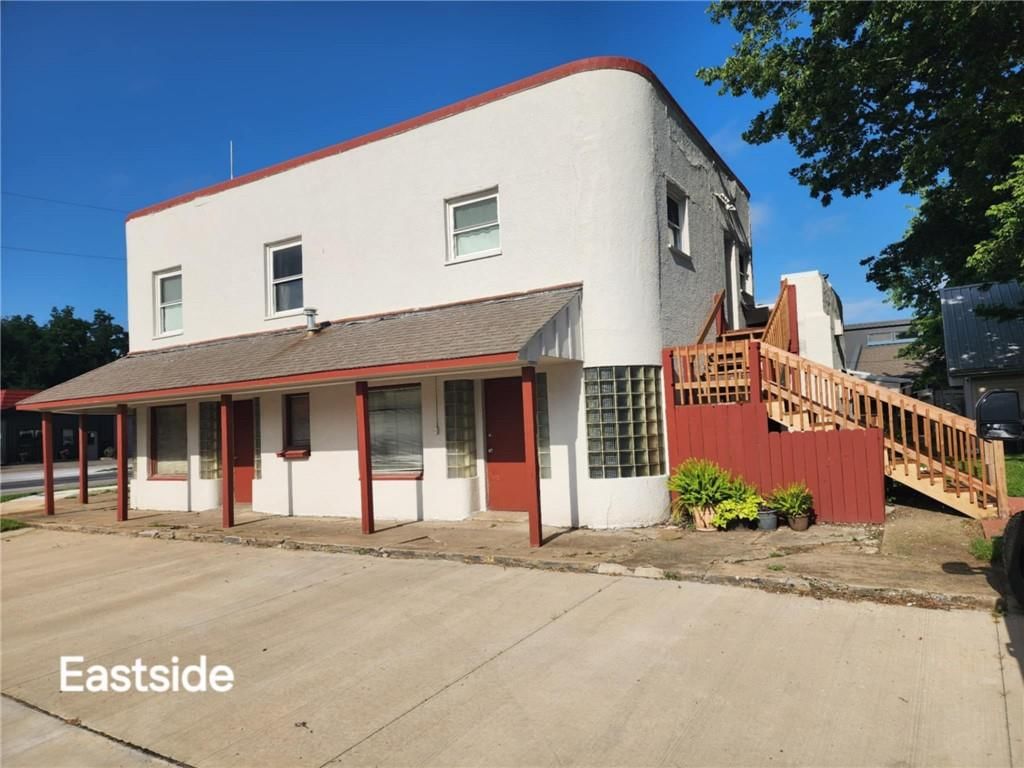 114 E Saint John Street — photo 31