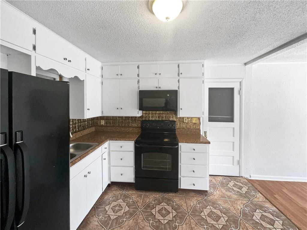 4958 N Lister Avenue — photo 6