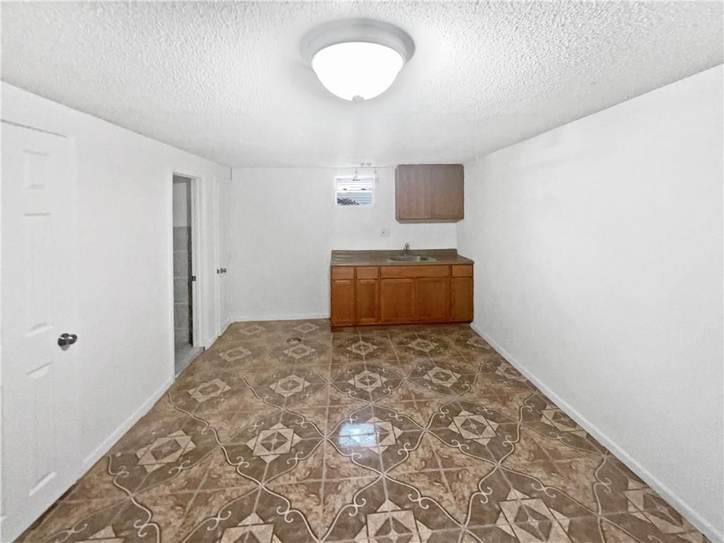 4958 N Lister Avenue — photo 14