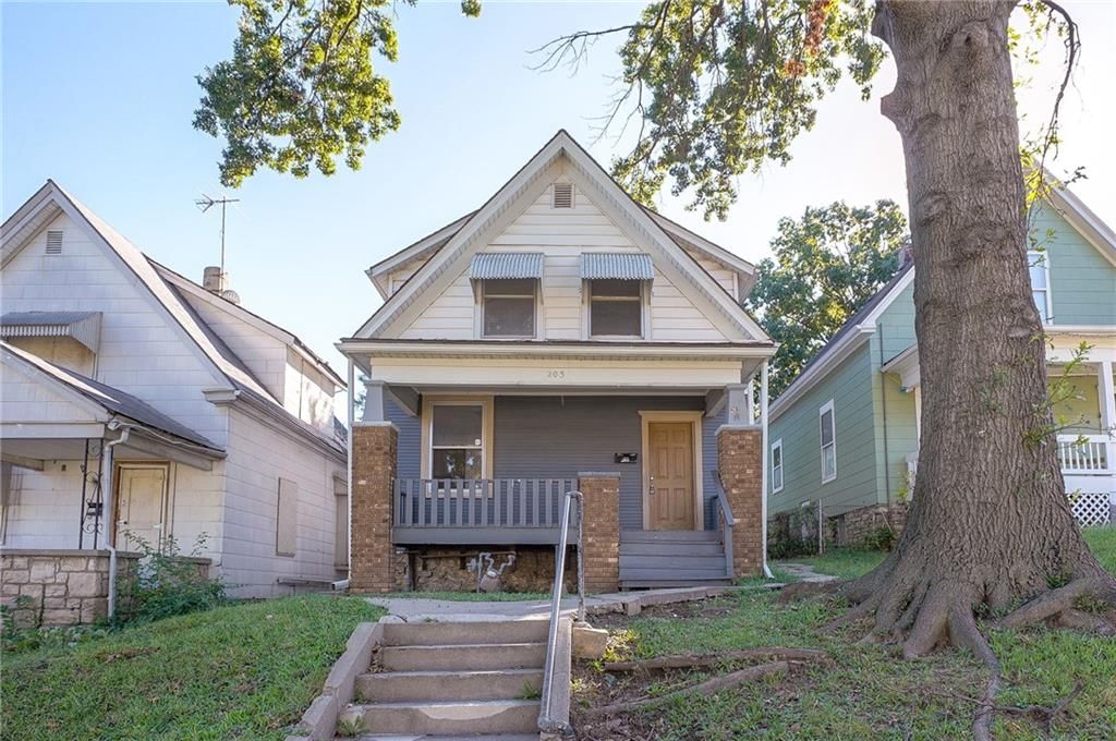 Photo 1 of 35 - 203 N Thorpe Street