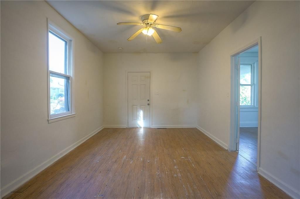 Photo 2 of 35 - 203 N Thorpe Street