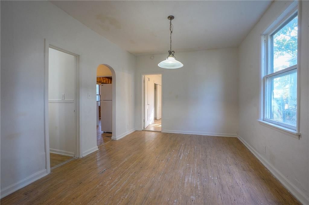 Photo 9 of 35 - 203 N Thorpe Street