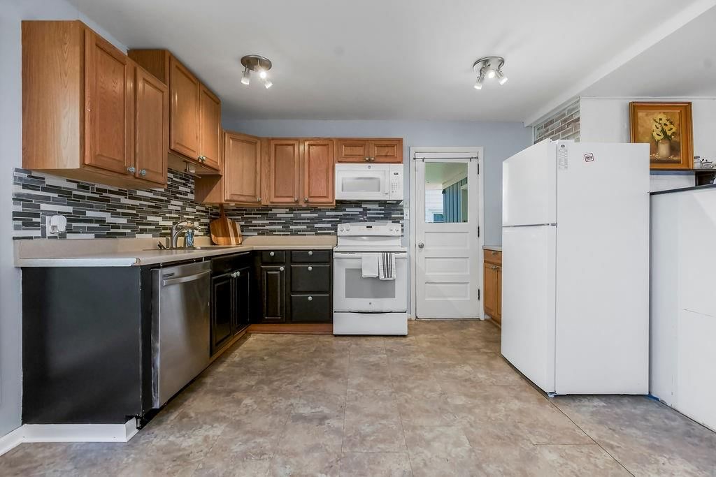 1202 S Willow Street — photo 6