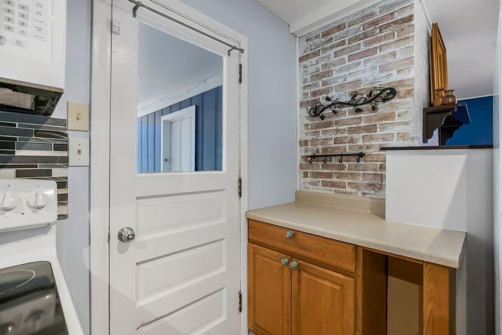 1202 S Willow Street — photo 7