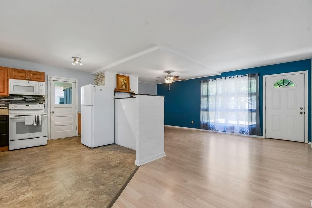1202 S Willow Street — photo 9