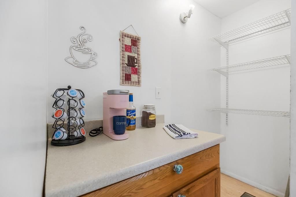 1202 S Willow Street — photo 10