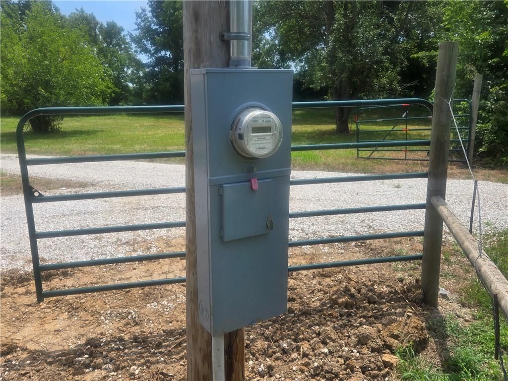 40000 E Gunn City Road — photo 12