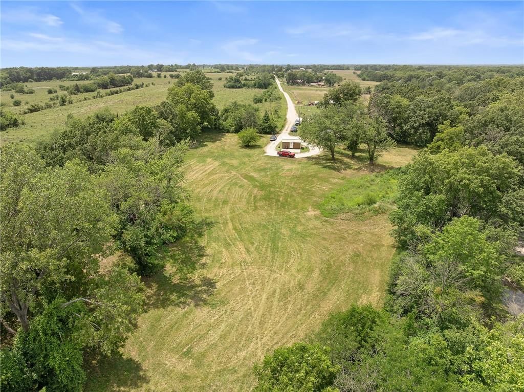 40000 E Gunn City Road — photo 84