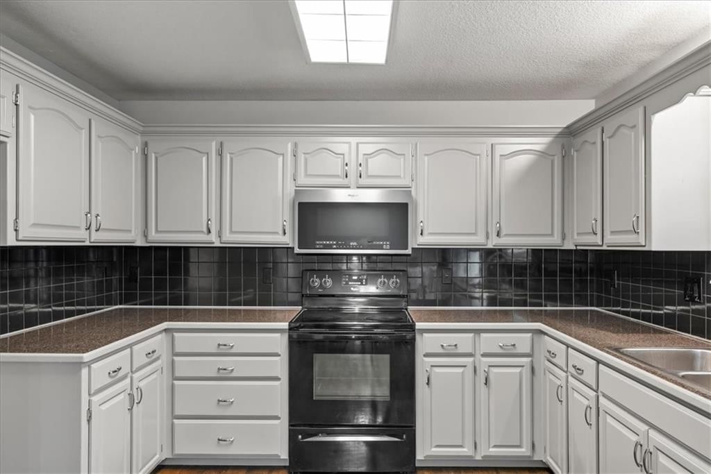 1324 Princeton Drive — photo 15