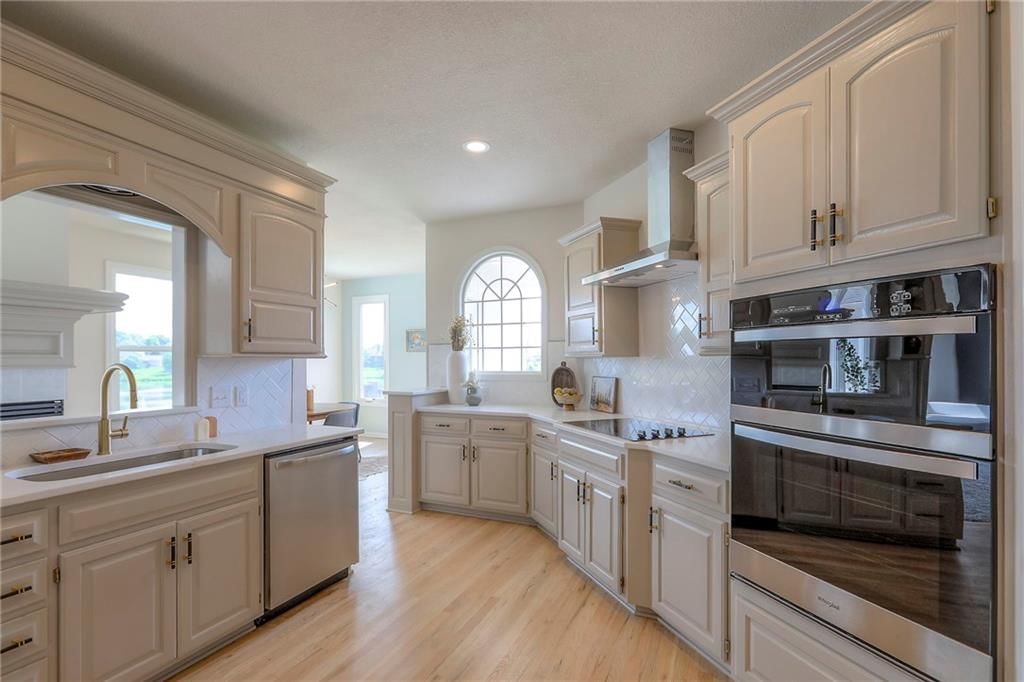 129 SE Chelsea Drive — photo 15